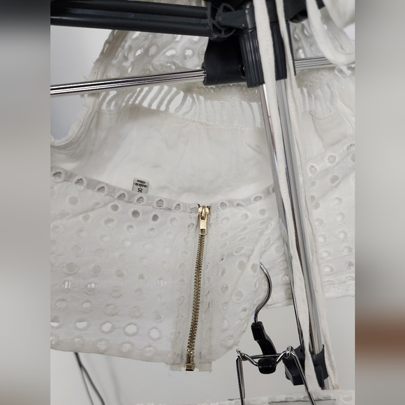 Crochet 2 piece white crop top and skirt - Picture 4 of 5